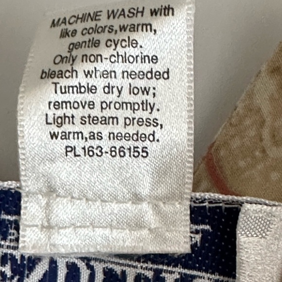 Pendleton sz 16 p blouse in a beautiful floral design. Vintage styling - Picture 12 of 13